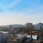 P&o Serviced Soho Factory Apartment