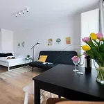 P&o Serviced Soho Factory Apartment