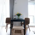 P&o Serviced Soho Factory Apartment *