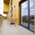 P&o Serviced Soho Factory Apartment Warschau