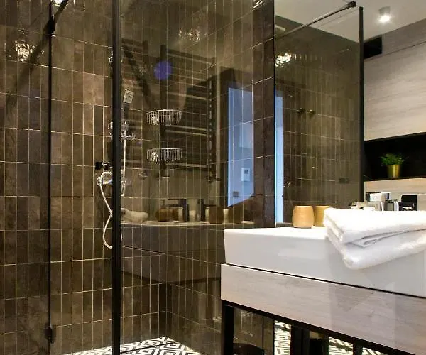 P&o Serviced Soho Factory * Varsó