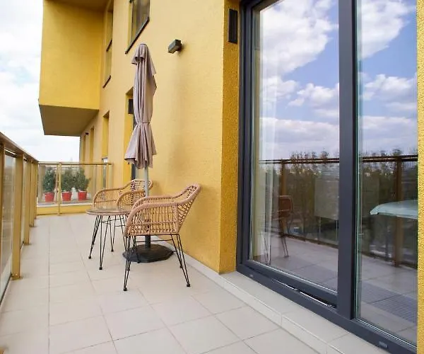 P&o Serviced Soho Factory Apartman Varsó